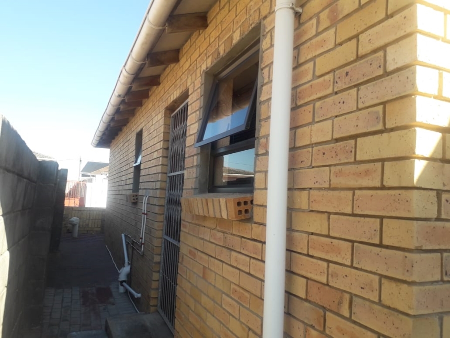 4 Bedroom Property for Sale in Kwadwesi Eastern Cape